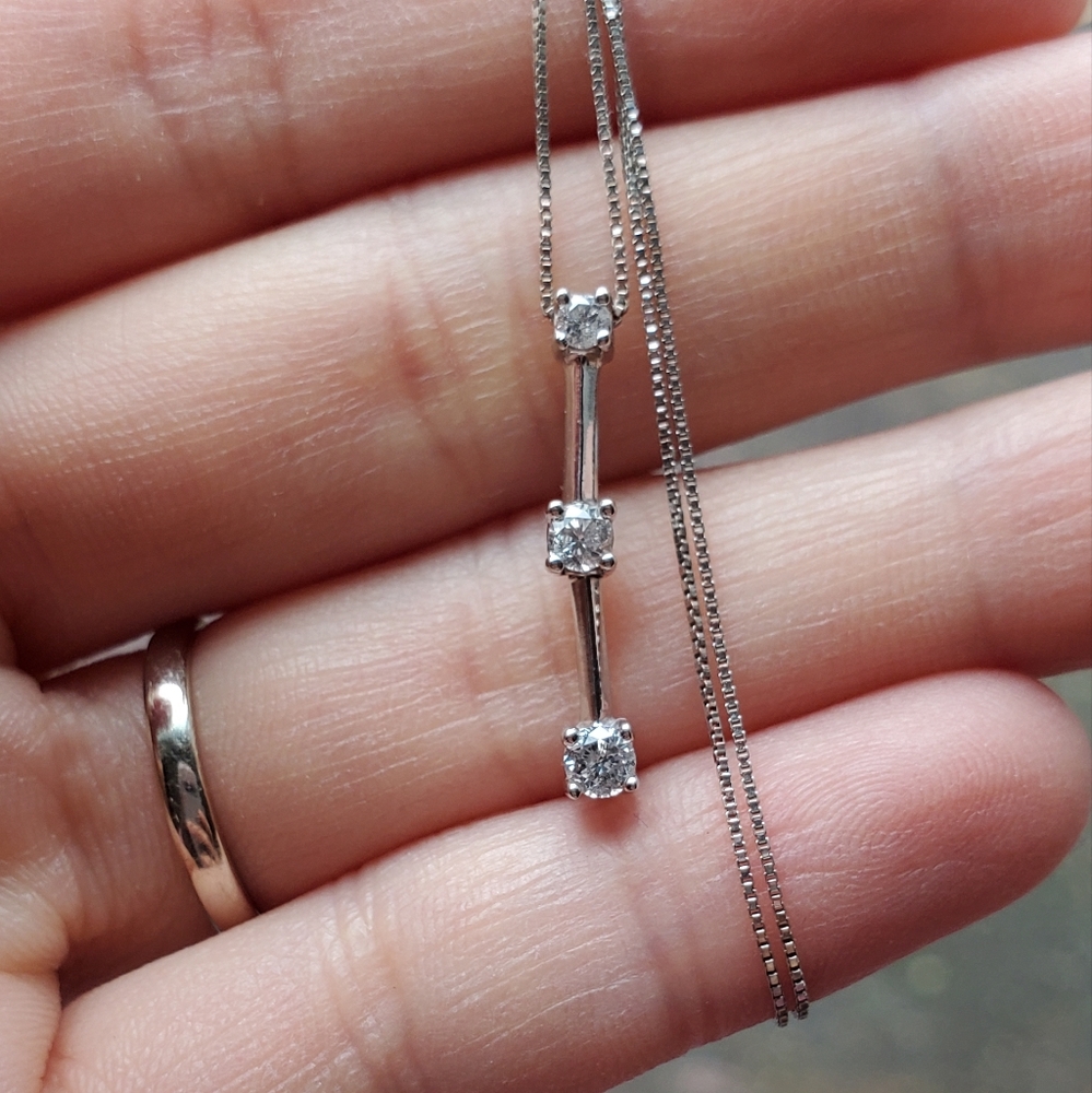 14kt solid gold diamond necklace